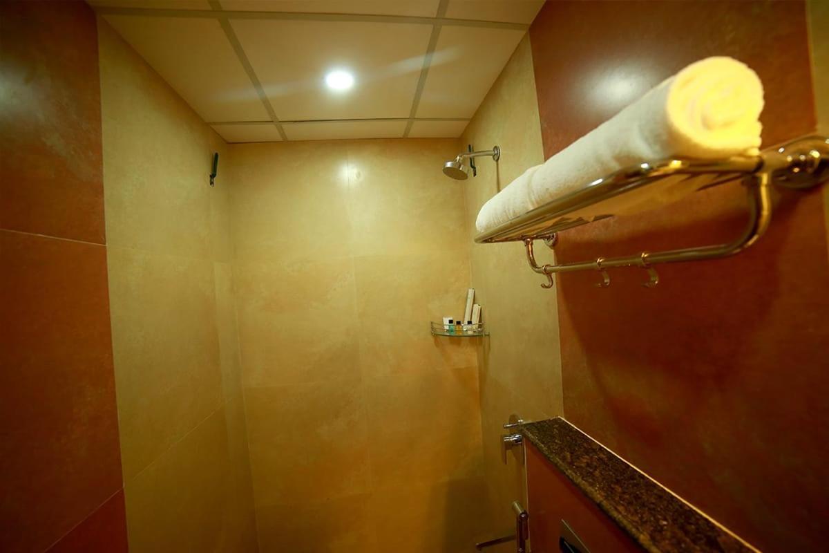 Sapphire Inn Puduččéri Exteriér fotografie