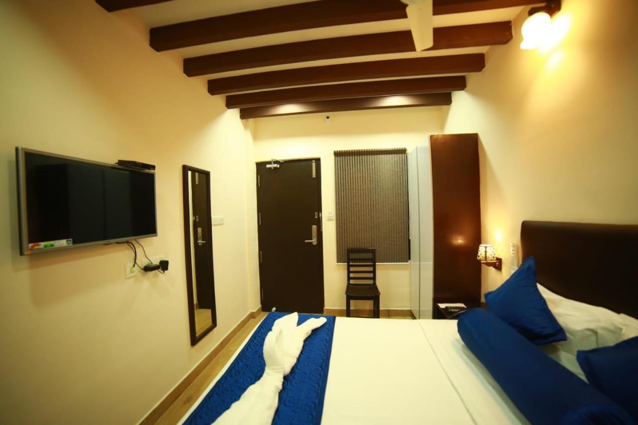Sapphire Inn Puduččéri Exteriér fotografie