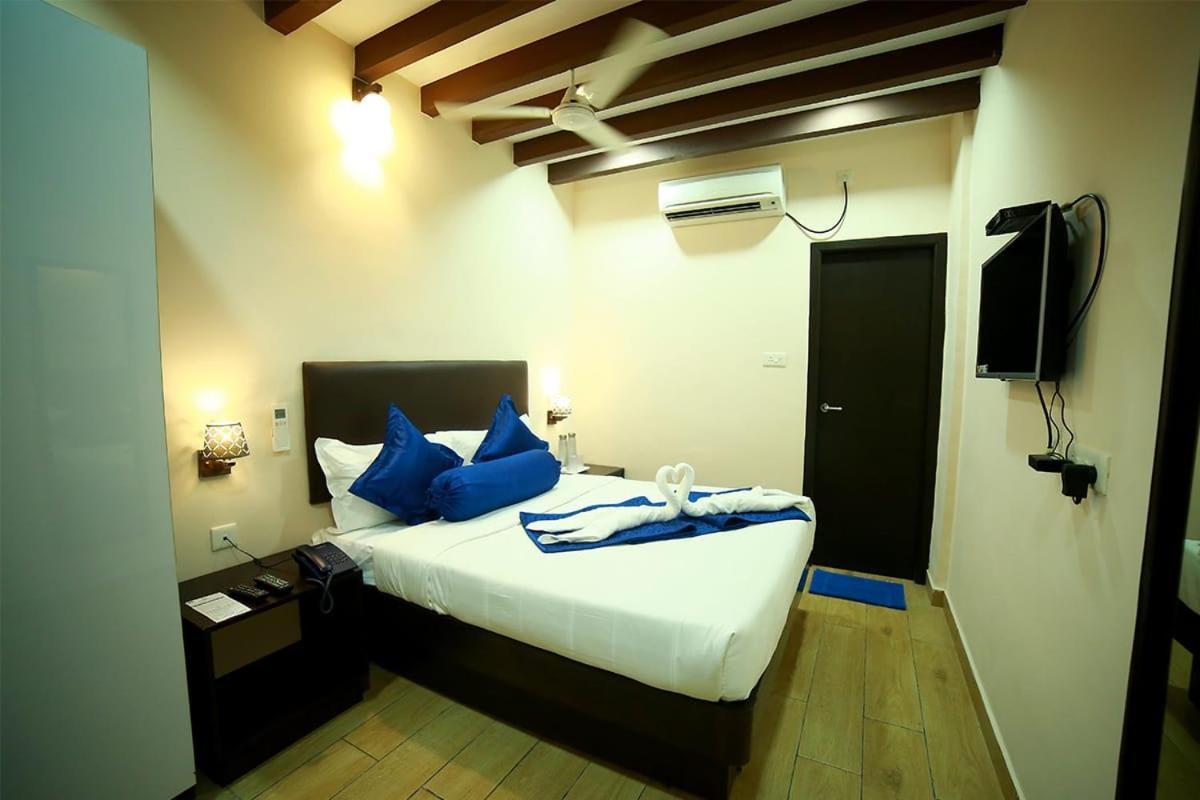 Sapphire Inn Puduččéri Exteriér fotografie